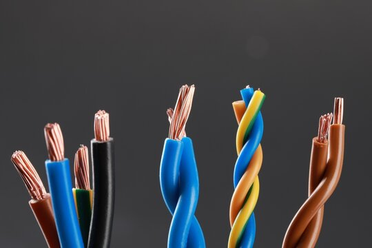 سیم برق رسانا با هدایت یکنواخت و پایدار